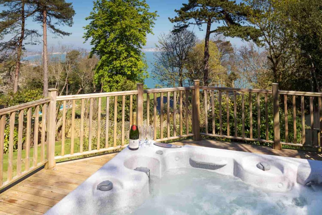 The Seascape, Hot Tub, Shanklin, Isle of Wight